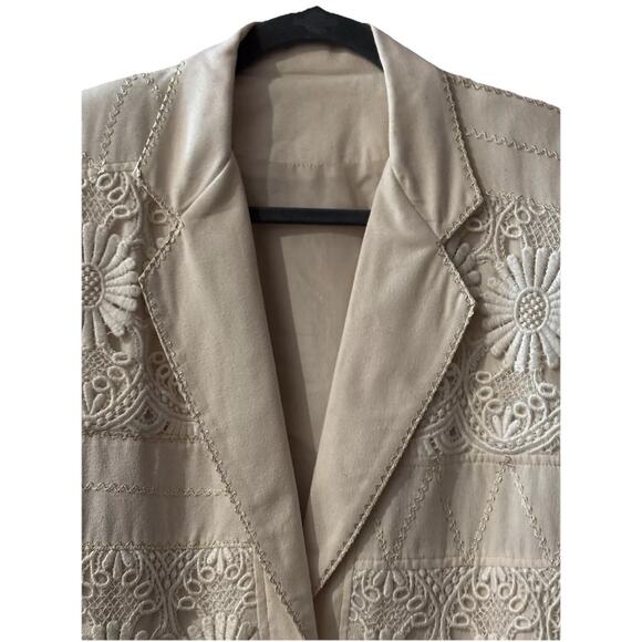 Vintage Women’s Blazer Ivory/ Overlay Crochet Old Money Quiet Luxury Bohemian - Picture 2 of 10